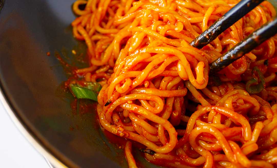 نودل کره ای لیوانی پنیری سامیانگ 70 گرم - Samyung Cheese and Hot Chicken